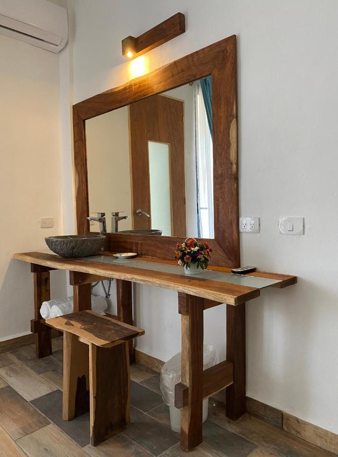 Ah Muzenkab Hotel El Cuyo Ngoại thất bức ảnh