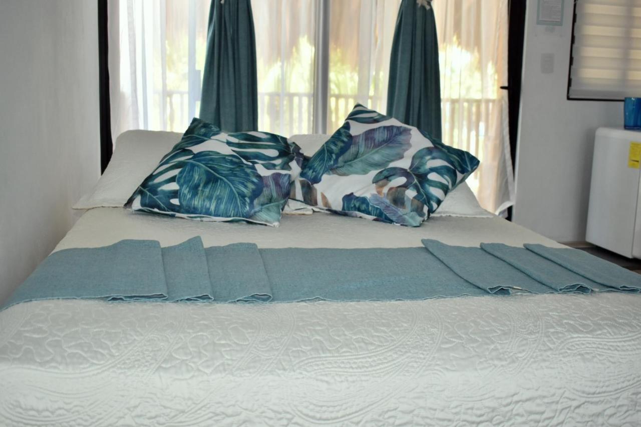 Ah Muzenkab Hotel El Cuyo Ngoại thất bức ảnh