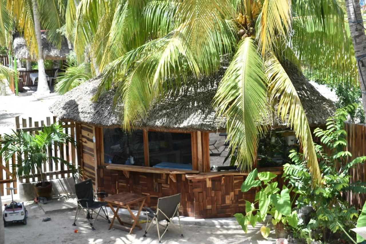 Ah Muzenkab Hotel El Cuyo Ngoại thất bức ảnh