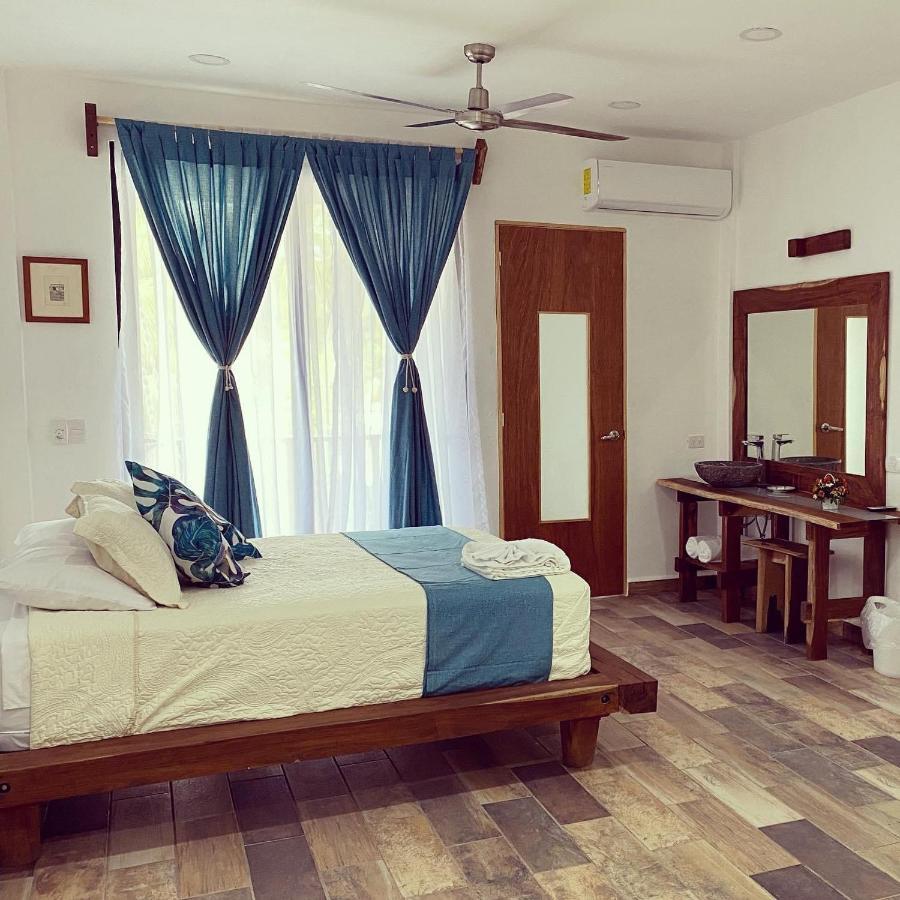 Ah Muzenkab Hotel El Cuyo Ngoại thất bức ảnh