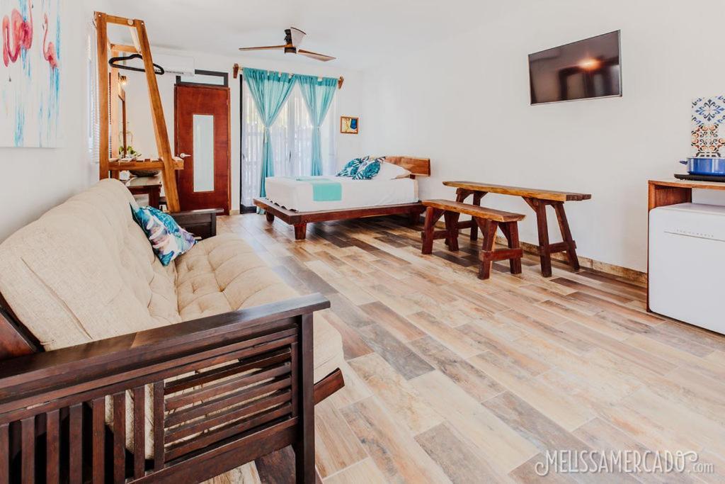 Ah Muzenkab Hotel El Cuyo Ngoại thất bức ảnh